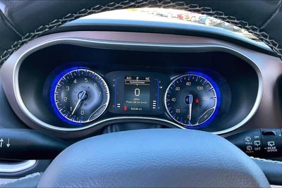 2024 Chrysler Voyager LX