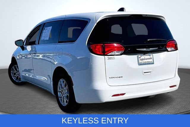 2024 Chrysler Voyager LX