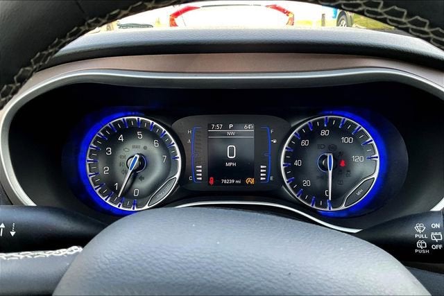 2022 Chrysler Voyager LX