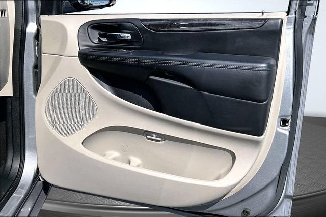 2015 Dodge Grand Caravan SE