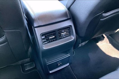 2021 Ford Edge SE