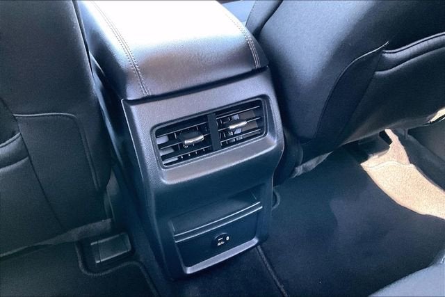 2021 Ford Edge SE