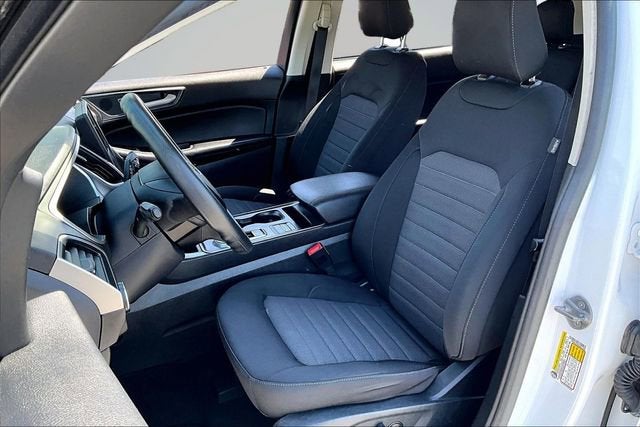 2021 Ford Edge SE