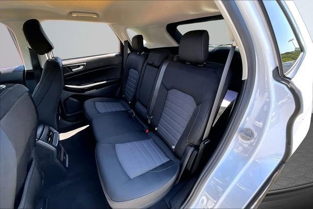 2021 Ford Edge SE