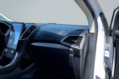 2021 Ford Edge SE
