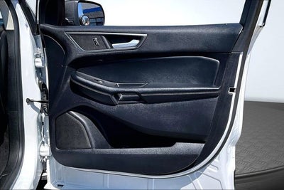 2021 Ford Edge SE