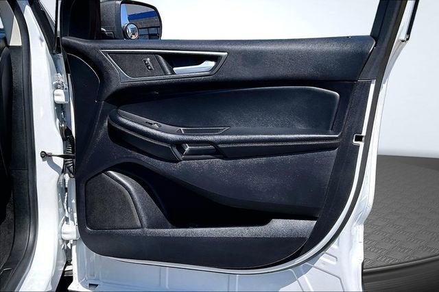 2021 Ford Edge SE