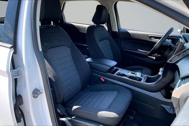 2021 Ford Edge SE