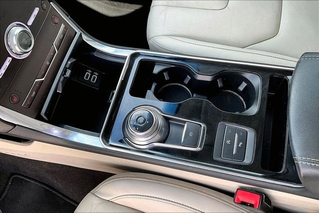 2020 Ford Edge Titanium