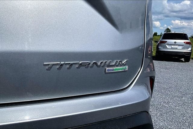 2020 Ford Edge Titanium