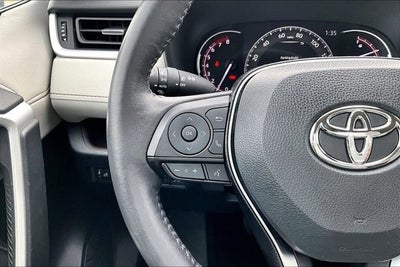 2020 Toyota RAV4 Limited