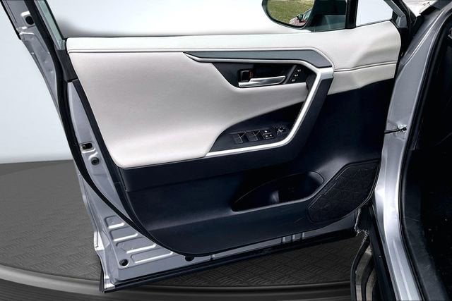 2020 Toyota RAV4 Limited