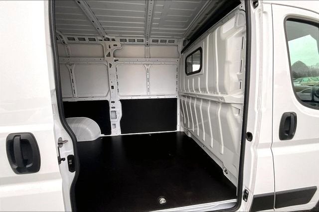 2024 RAM ProMaster Cargo Van Tradesman