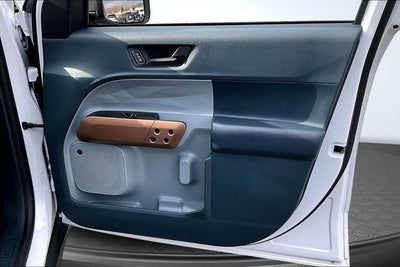 2023 Ford Maverick XL