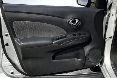 2014 Nissan Versa SV