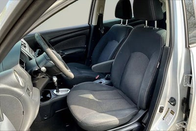 2014 Nissan Versa SV