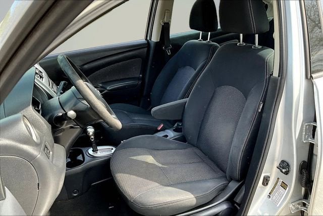 2014 Nissan Versa SV