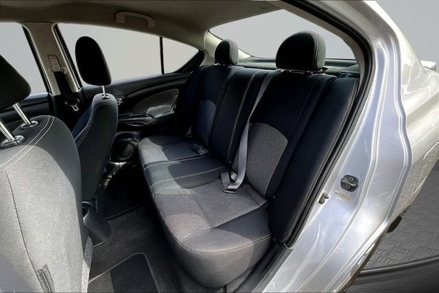2014 Nissan Versa SV