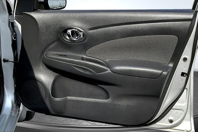 2014 Nissan Versa SV