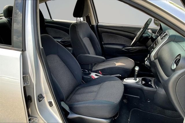 2014 Nissan Versa SV