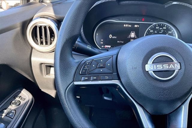 2023 Nissan Versa SV
