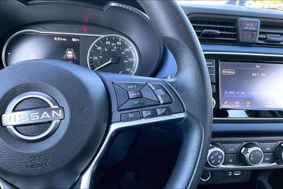 2023 Nissan Versa SV
