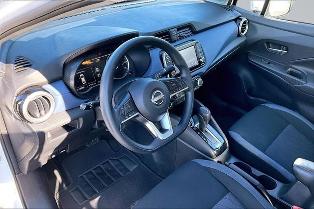 2023 Nissan Versa SV