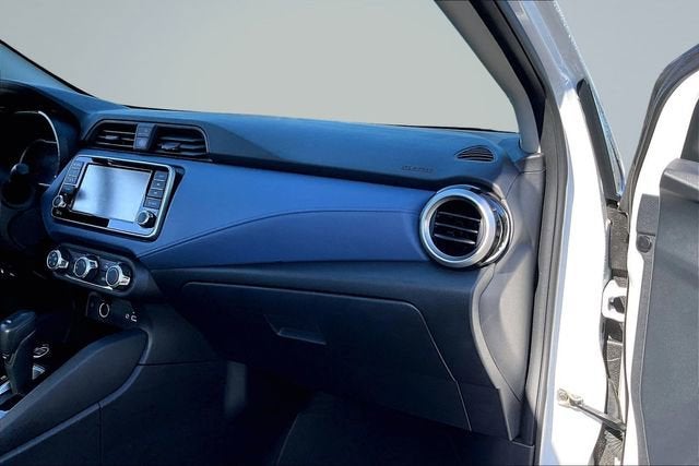 2023 Nissan Versa SV