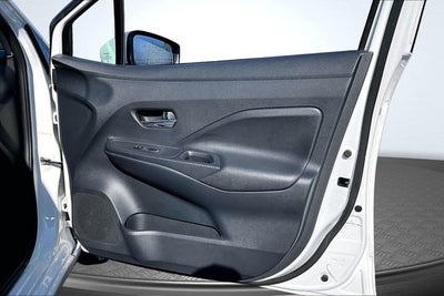 2023 Nissan Versa SV