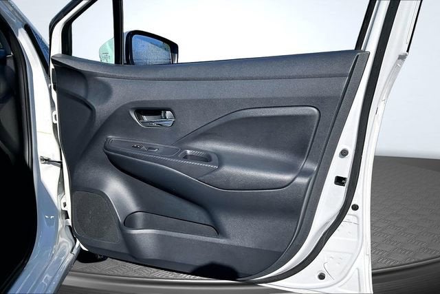 2023 Nissan Versa SV