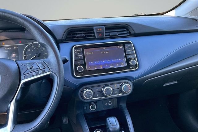 2023 Nissan Versa SV