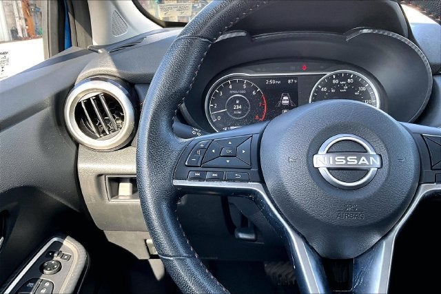 2024 Nissan Versa SR