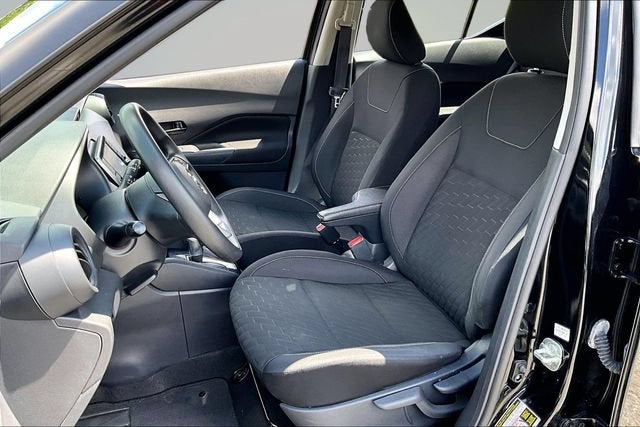 2021 Nissan Kicks S