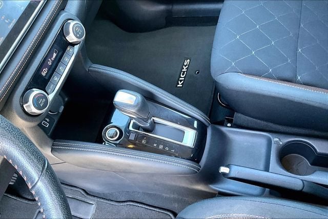 2020 Nissan Kicks SR