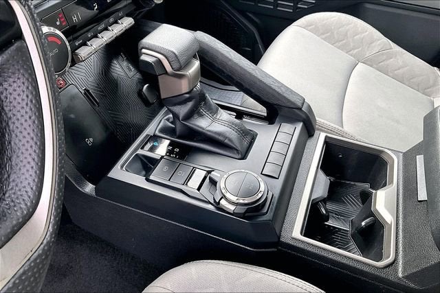 2024 Toyota Tacoma 4WD SR5