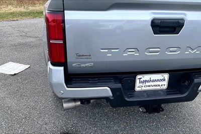 2024 Toyota Tacoma 4WD SR5