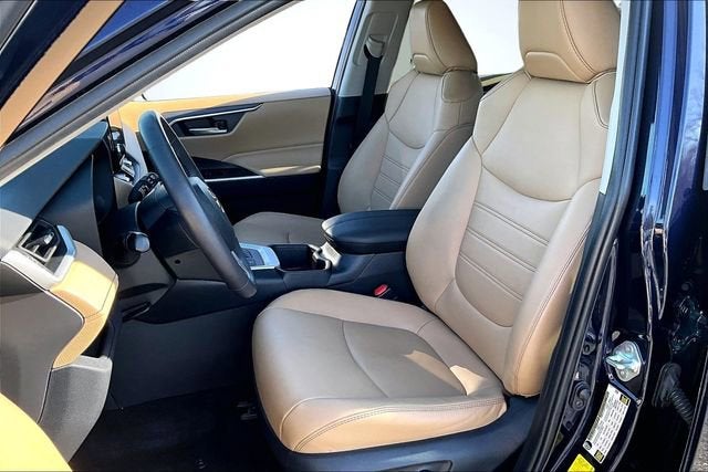 2023 Toyota RAV4 Hybrid XLE Premium