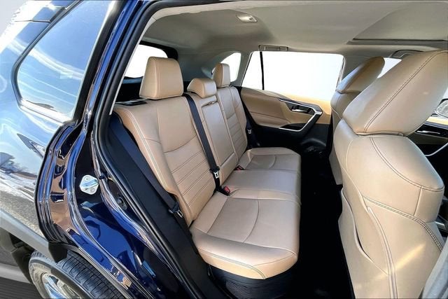 2023 Toyota RAV4 Hybrid XLE Premium