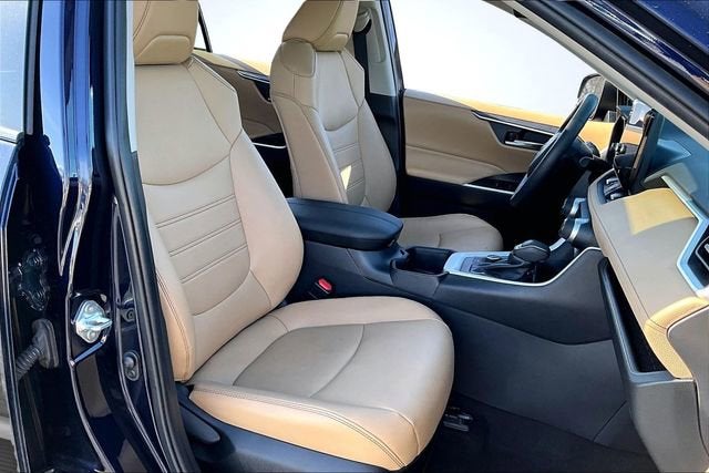 2023 Toyota RAV4 Hybrid XLE Premium