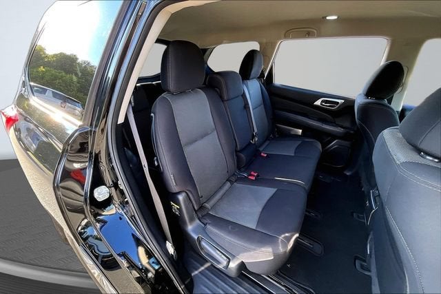 2020 Nissan Pathfinder S