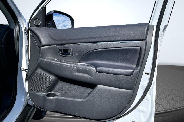 2024 Mitsubishi Outlander Sport S