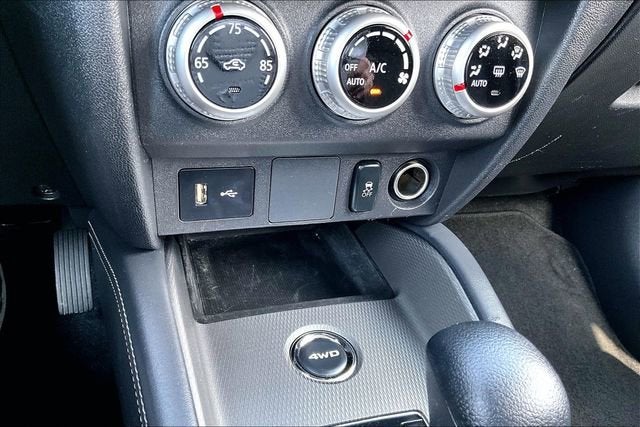 2024 Mitsubishi Outlander Sport S