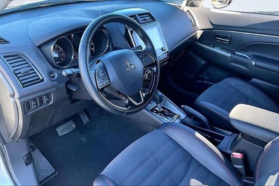 2025 Mitsubishi Outlander Sport S