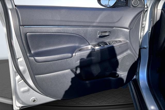 2025 Mitsubishi Outlander Sport S