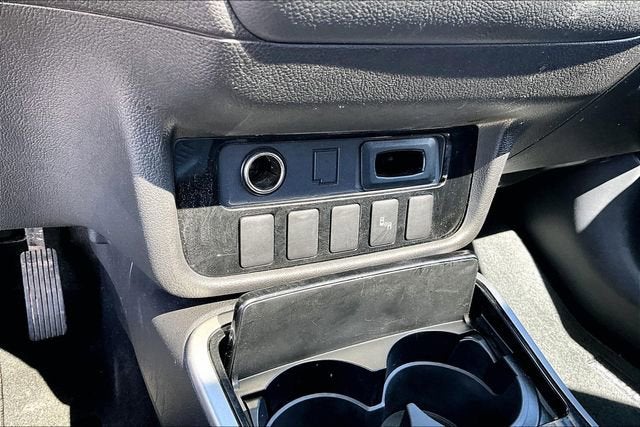 2018 Mitsubishi Outlander ES
