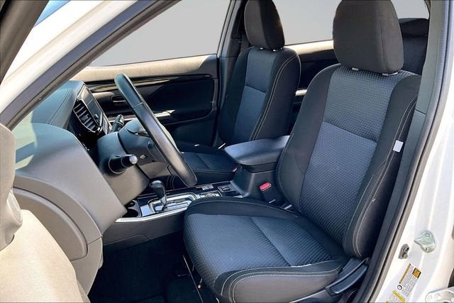 2018 Mitsubishi Outlander ES
