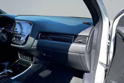 2018 Mitsubishi Outlander ES