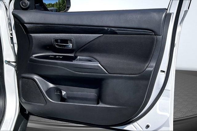 2018 Mitsubishi Outlander ES