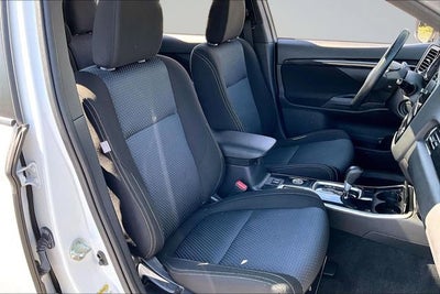 2018 Mitsubishi Outlander ES