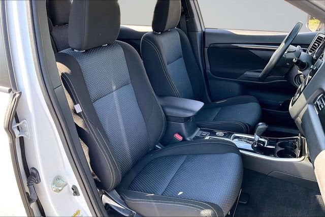 2018 Mitsubishi Outlander ES